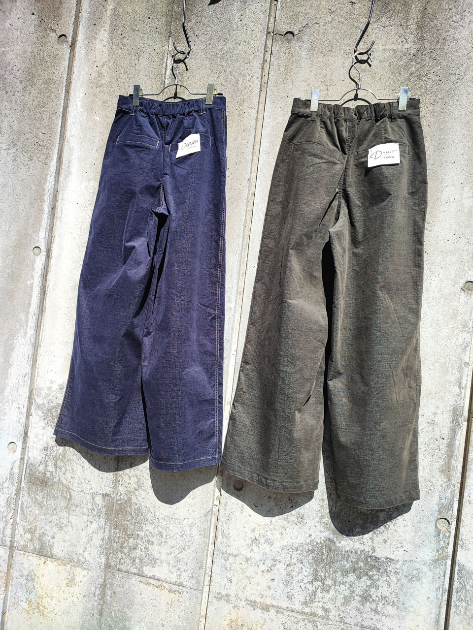 <span class="title">Pants</span>