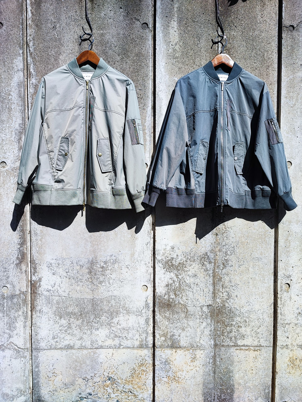 <span class="title">Blouson</span>