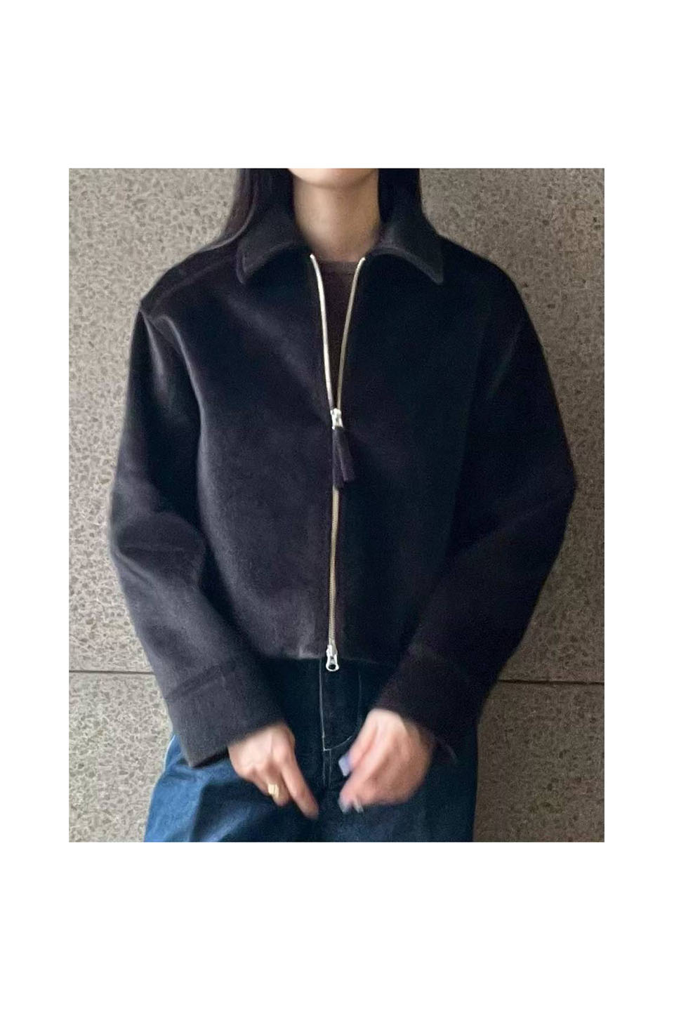 <span class="title">Jacket , Skirt</span>